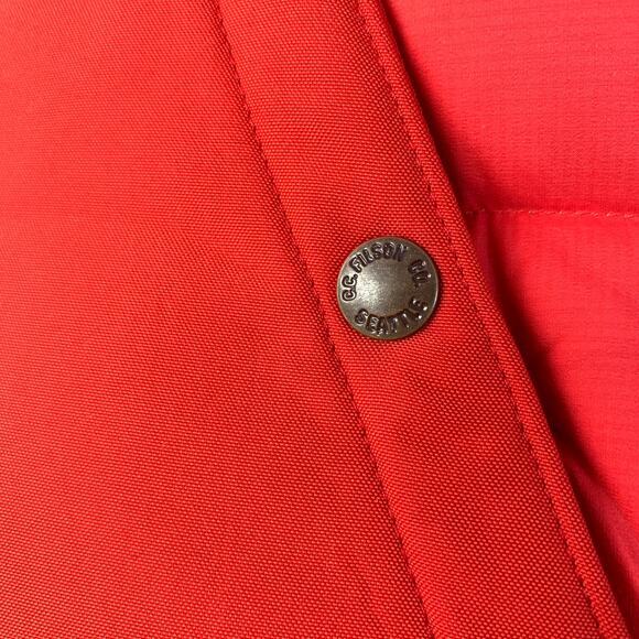 Filson Red Puffer Vest - Picture 5 of 10